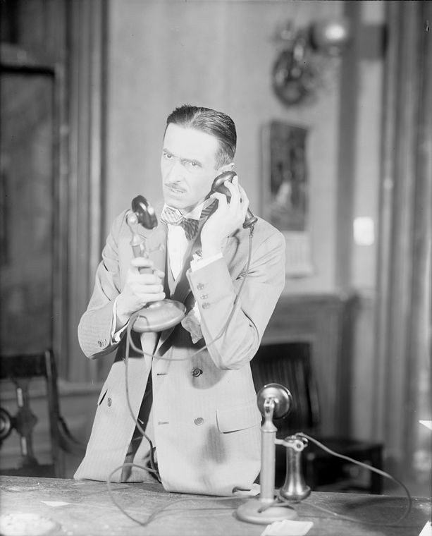 Osgood Perkins as Walter Burns., Digital ID 485152, New York Public Library