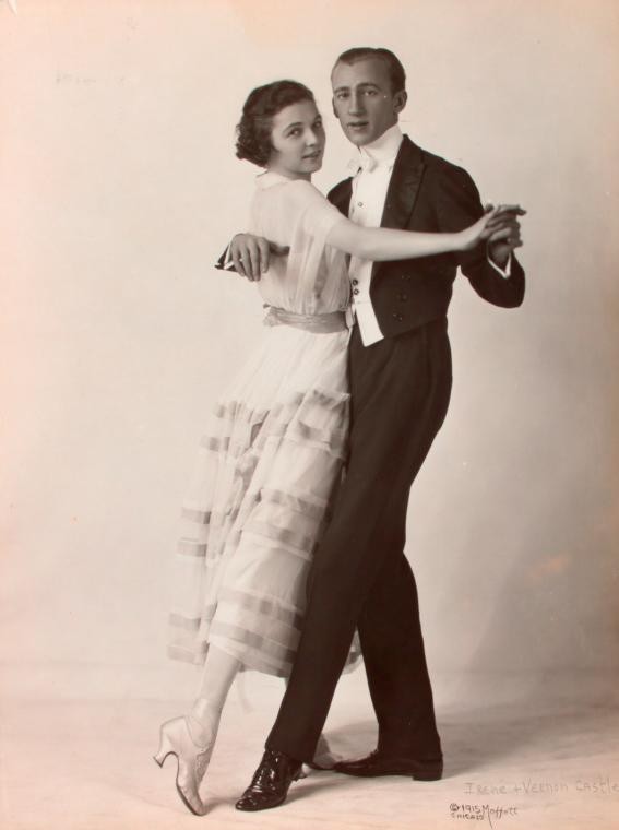 Irene and Vernon Castle partnering each other / photographs by Moffett., Digital ID cas006_002, New York Public Library