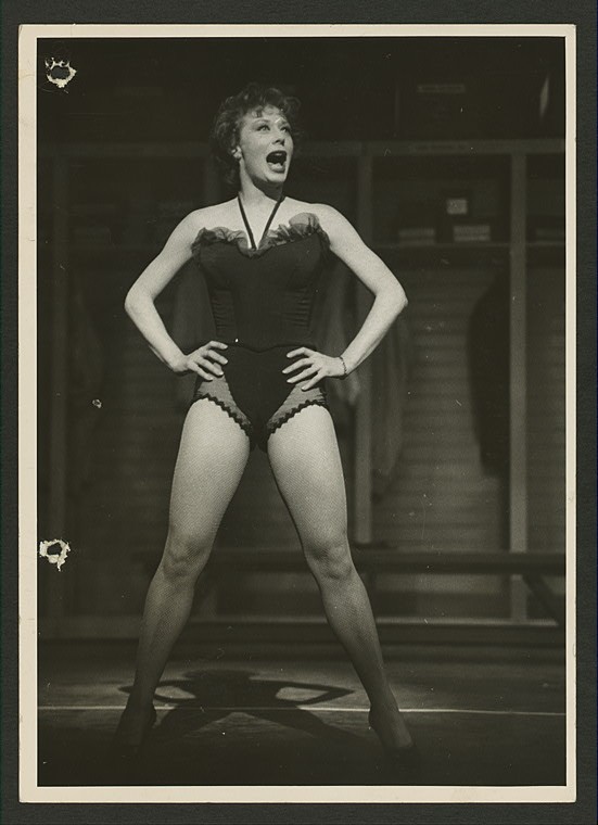 Gwen Verdon, Digital ID th-60353, New York Public Library