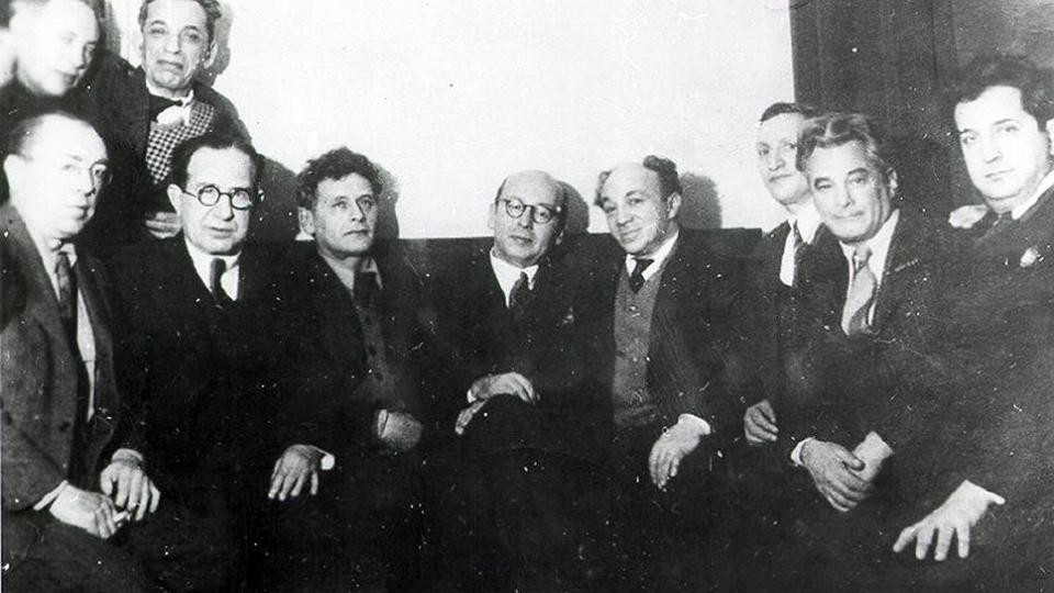 Leaders of the Jewish Anti-Fascist Committee - many of whom would be murdered under Stalin’s regime - at a meeting with American writer Ben-Zion Goldberg in Moscow (1946)