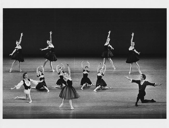 Ib Andersen, Suzanne Farrell, Jock Soto, and ensemble in New York City Ballet production of Mozartiana, choreography by George Balanchine. Photograph by Paul Kolnik