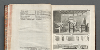 Open book with text on the left page and two engravings on the right; the top one shows three men working at different tasks within a printer’s shop, and the lower one how individual letters would be set into a lines of type